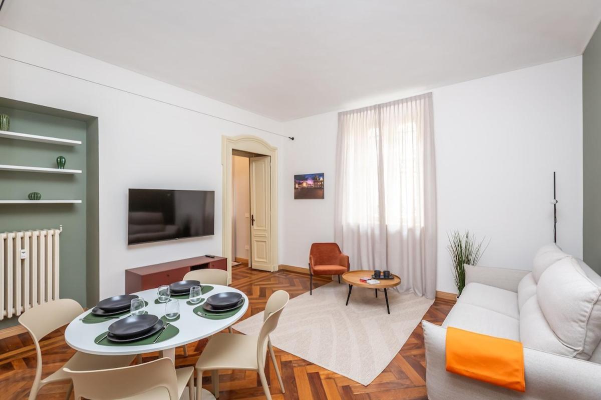 Apartment 5 Minutes From Via Roma - With Smart Tv *