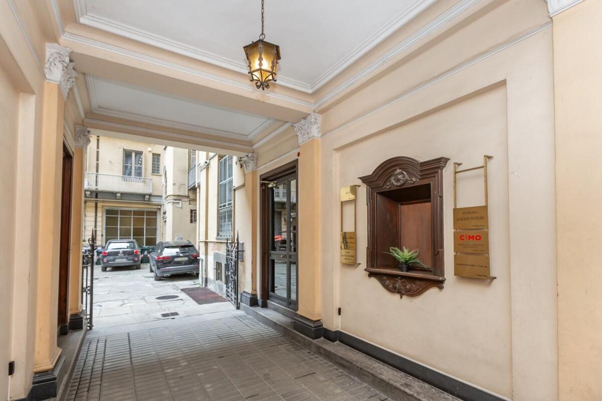 Apartment 5 Minutes From Via Roma - With Smart Tv