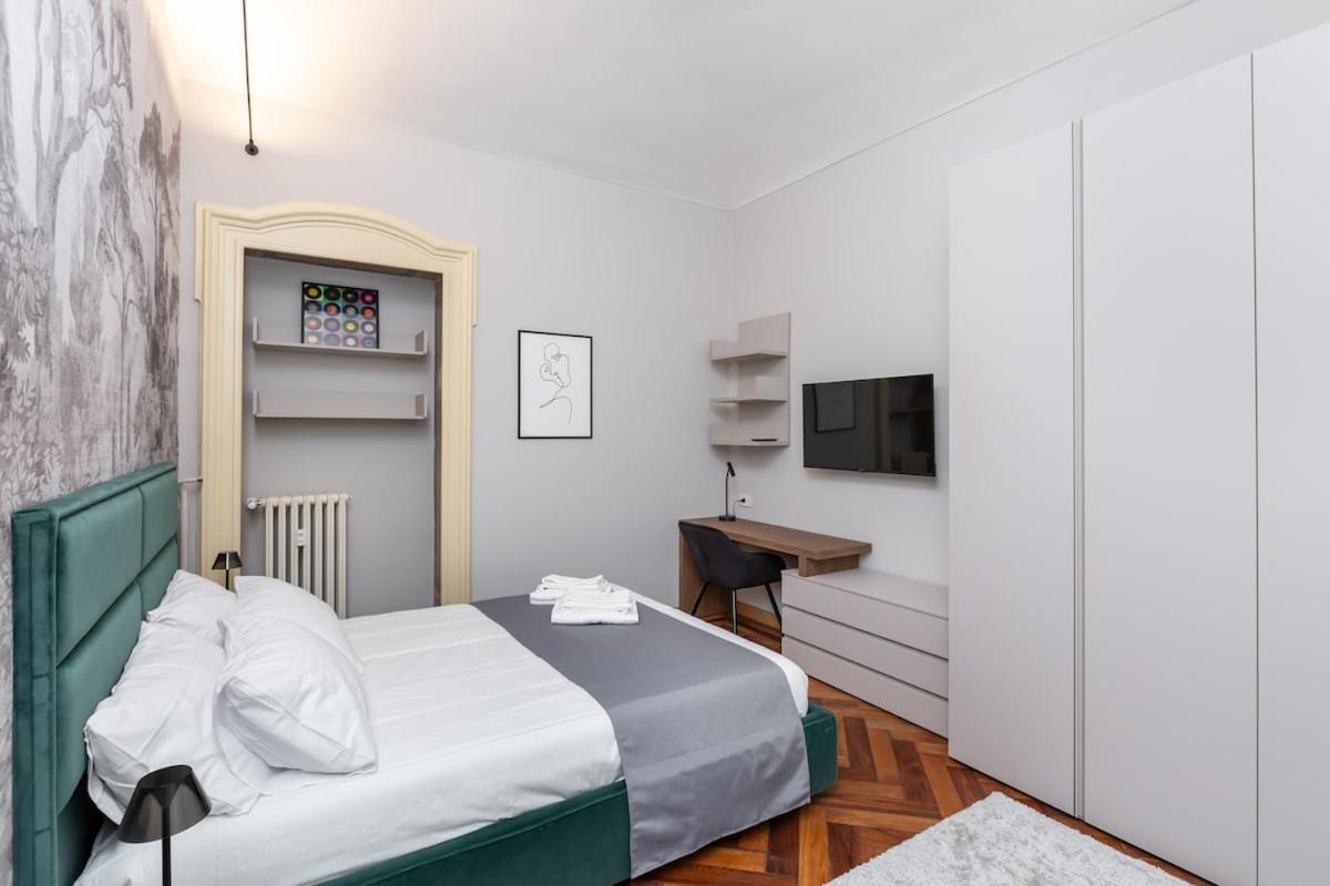 5 Minutes From Via Roma - With Smart Tv Apartment *
